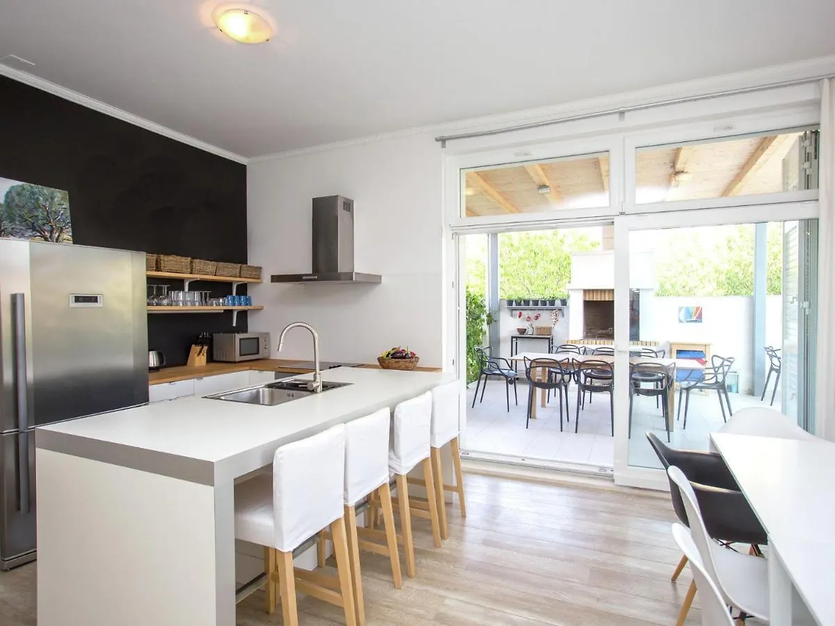 Beautiful Villa 100M From The Sea Kastela 0*,
